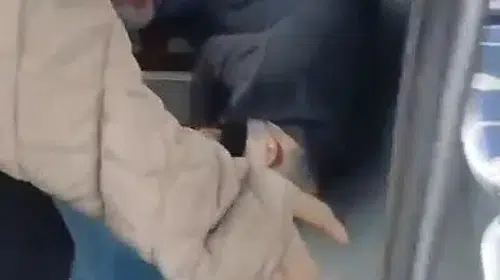 İETT OTOBÜSÜNDE BIÇAKLA SALDIRI!1 ÖLÜ 2 YARALI!