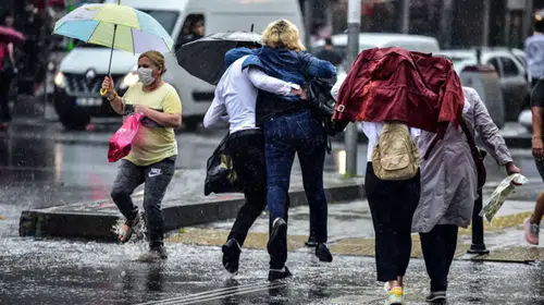 METEOROLOJİ 5 GÜNLÜK SAĞANAK YAĞMUR İÇİN UYARIDA BULUNDU!