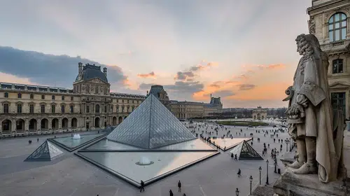 LOUVRE MÜZESİ SOYGUNUNDA 5 KİŞİNİN DAHA GÖZALTINA ALINDIĞI AÇIKLADI!