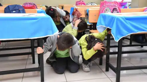 PAZARTESİ GÜNÜ OKULLARDA EŞZAMANLI TAHLİYE TATBİKATI VAR...