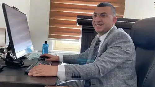 MİLLİ EĞİTİM MÜDÜRÜ  GÖREVDEN ALINIP ÖĞRETMEN YAPILINCA İNTİHAR ETTİ!