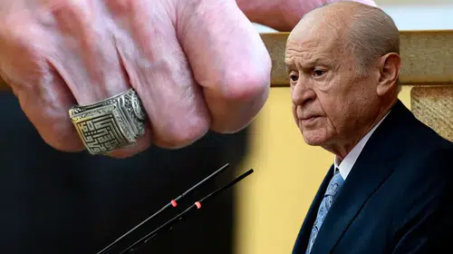 DEVLET BAHÇELİ O YÜZÜĞÜ NEDEN TAKTI? KİMLERE NE MESAJ VERDİ?