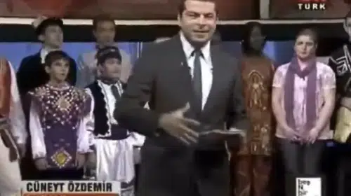 CÜNEYT ÖZDEMİR PROGRAMINDA FETÖ VE TÜRKÇE OLİMPİYATLARI’NI ÖVMÜŞ!