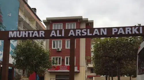 GÜNGÖREN AKINCILAR MAHALLESİ HALKI UYUŞTURUCU SATICILARINDAN DERTLİ!