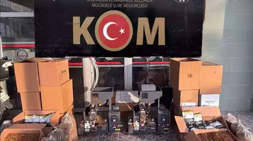 DEPOYA GİZLENMİŞ BİNLERCE MAKARON VE TÜTÜN ELE GEÇİRİLDİ!