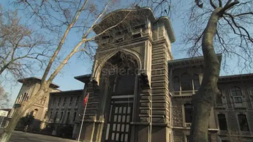 O İDDİALAR ÜZERİNE İSTANBUL ERKEK LİSESİ’NİN MÜDÜRÜ GÖREVDEN ALINDI!