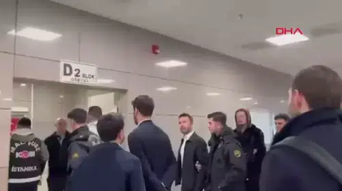 GÖKHAN GÖNÜL SİHİRBAZ AREF İLE 12 ŞÜPHELİ ADLİYEYE ÇIKARILDI!