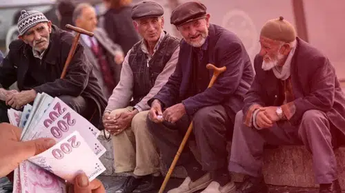 EMEKLİLERE KÖTÜ HABER! EMEKLİ MAAŞI 15 BİN TL’YE DÜŞEBİLİR!