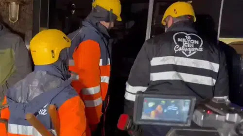 BEBEK OTELİ’NİN KAÇAK YAPILAN BÖLÜMLERİ YIKILIYOR!