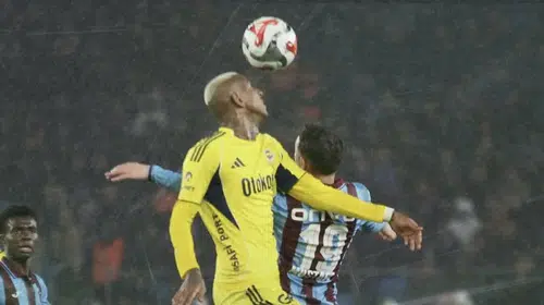 FENERBAHÇE’DEN TARAFTARLARA 14 ŞUBAT HEDİYESİ:2-3