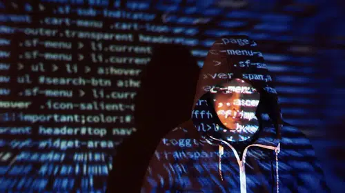 SİBER DOLANDIRICILIK YAPAN 90 ŞÜPHELİ GÖZALTINA ALINDI!