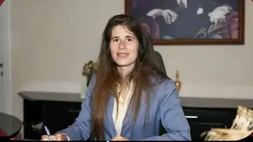 ÇEŞME BELEDİYE BAŞKANI LAL DENİZLİ İSTANBUL’DA İFADEYE ÇAĞIRILDI!