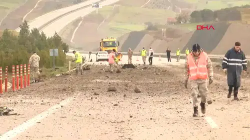 BALIKESİR'DE KIRIMA UĞRAYAN F-16'NIN ENKAZI KALDIRILDI!