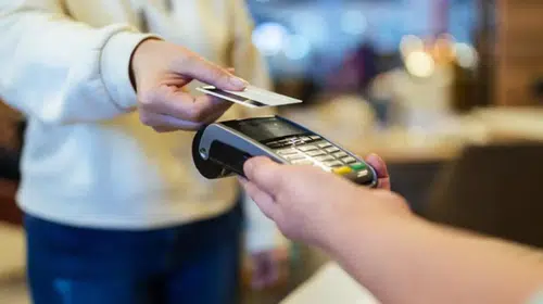 KREDİ KARTLARINDAKİ YENİ DÜZENLEME NE ANLAMA GELİYOR?