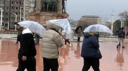 AKOM'DAN İSTANBUL İÇİN FIRTINA VE YAĞMUR UYARISI!