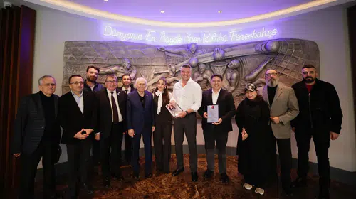 SADETTİN SARAN’A "TÜRK DÜNYASI HİZMET ÖDÜLÜ" TAKDİM EDİLDİ!