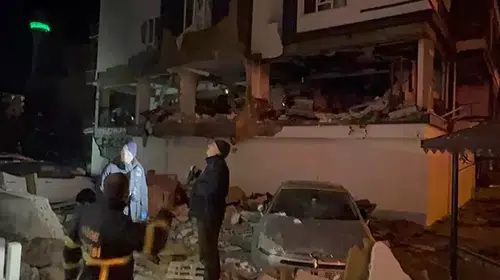 NİĞDE'DE DOĞAL GAZ BOMBA GİBİ PATLADI! 16 KİŞİ YARALANDI!