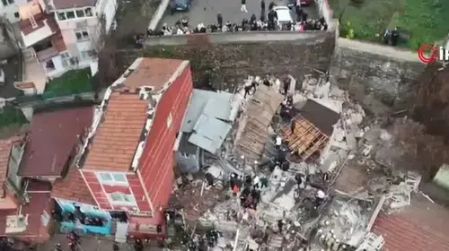 FLAŞ HABER! AYVANSARAY’DA ZAMANLA YARIŞTA 7 KİŞİ SAĞ KURTARILDI!