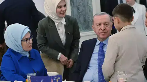 ERDOĞAN DEVLET HİMAYESİNDEKİ ÇOCUKLARLA İFTARDA BULUŞTU!