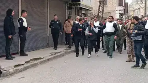 GAZİANTEP'DE 5 KİŞİYİ REHİN ALAN CEZAEVİ FİRARİSİNİ POLİS İKNA ETTİ!