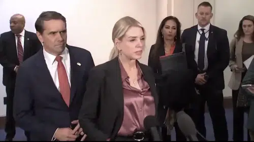 ABD’DE GÖREVDEN ALINAN ADALET BAKANI BONDİ NEDEN PANİK YAŞIYOR?