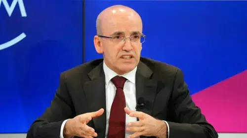 MALİYE BAKANI ŞİMŞEKTEN  "BİR YIL GECİKME" AÇIKLAMASI!