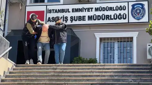 İSTANBUL'DA 7 YILDAN BERİ ARANAN FİRARİ YAKALANDI!