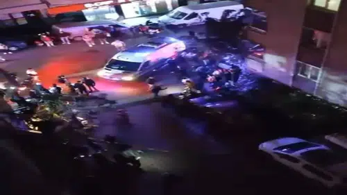 BAHÇELİEVLER'DE BİR KİŞİYE YAPILAN SİLAHLI SALDIRIDA ÜÇ KİŞİ YARALANDI!