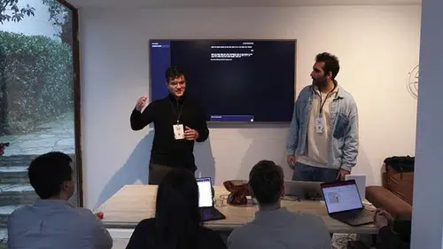 LOOKFOR YAPAY ZEKA İLE  E TİCARETTE YENİLİKLER GETİRDİ!