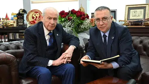 İZZET ULVİ YÖNTER’DEN İSTİFA SONRASI BAHÇELİ AÇIKLAMASI GELDİ!