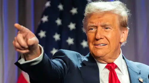 TRUMP'IN KALDIĞI HASTANENİN YOLLARI KESİLDİ! ÖNLEMLER ARTIRILDI!