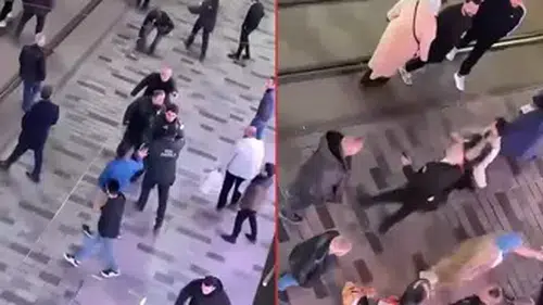 İSTİKLAL CADDESİ'NDE TEKME VE YUMRUKLU KAVGA KAMERADA!