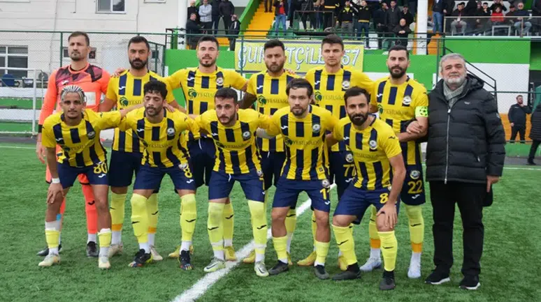 KÜÇÜKÇEKMECE SİNOP SPOR GALATA SPOR'A KARŞI OYNAYACAK!
