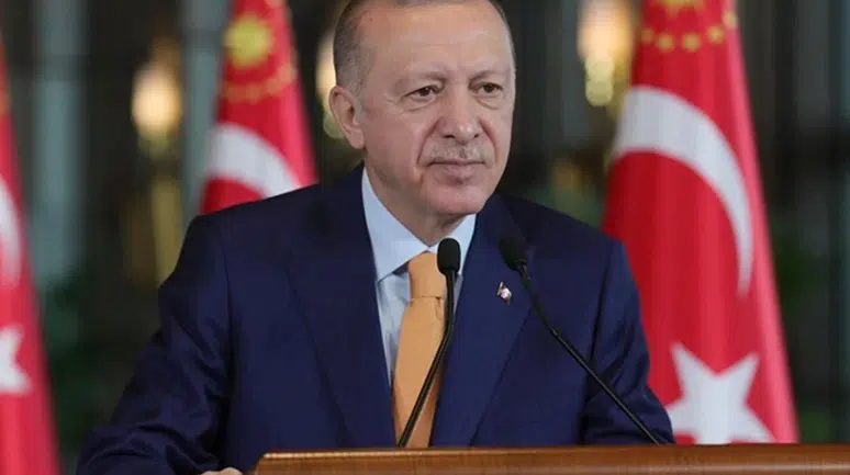 ERDOĞAN:"EMPERYALİSTLERE LEJYONER YAZIYANLAR KAYBEDECEK!"