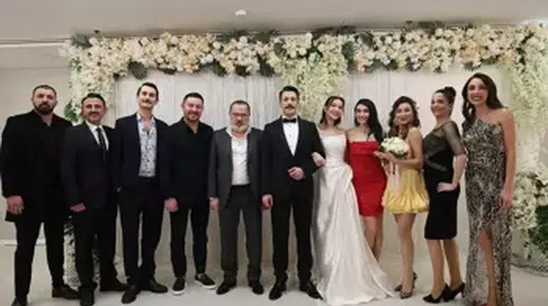 İNCİ TANELERİ BÜYÜK SÜRPRİZLERLE FİNAL YAPARAK SONA ERDİ!