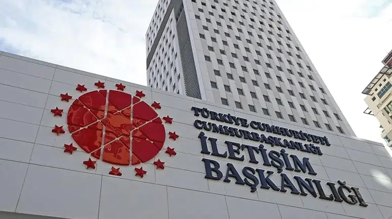 SOSYAL MEDYADA AVM'LERİN ÜCRETLİ OLACAĞI İDDİALARI YALANLANDI!