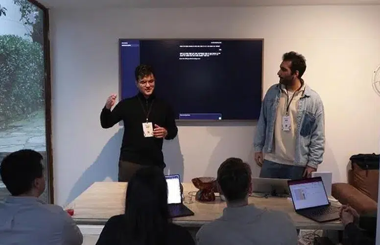 LOOKFOR YAPAY ZEKA İLE  E TİCARETTE YENİLİKLER GETİRDİ!