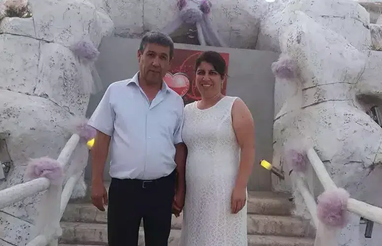 EMEKLİ POLİS BOŞANMAK İSTEYEN KARISININ KALBİNE İKİ KURŞUN SIKTI!