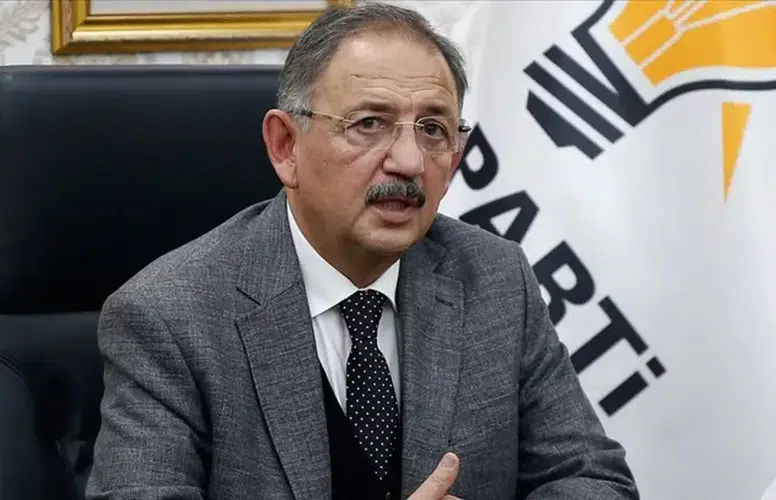 ESKİ BAKAN MEHMET ÖZHASEKİ'YE VİDEOLU ŞANTAJ TUTMADI!