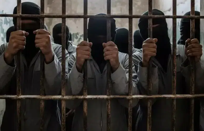 HASEKE'DEKİ EL HOL KAMPI'NDAKİ DEAŞ'LI TERÖRİSTLERİ KİM BIRAKT?