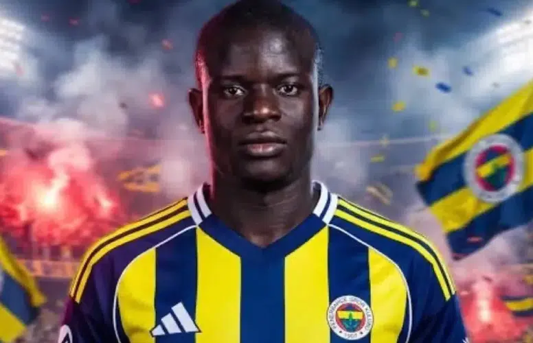 FRANSIZ KANTE FENERBAHÇE’DE OYNAMADAN EFSANE OLDU!