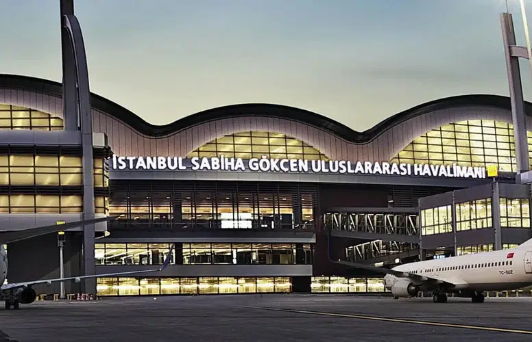 SABİHA GÖKÇEN' HAVALİMANI'NDA UÇUŞLARA YAĞMUR ENGELİ!