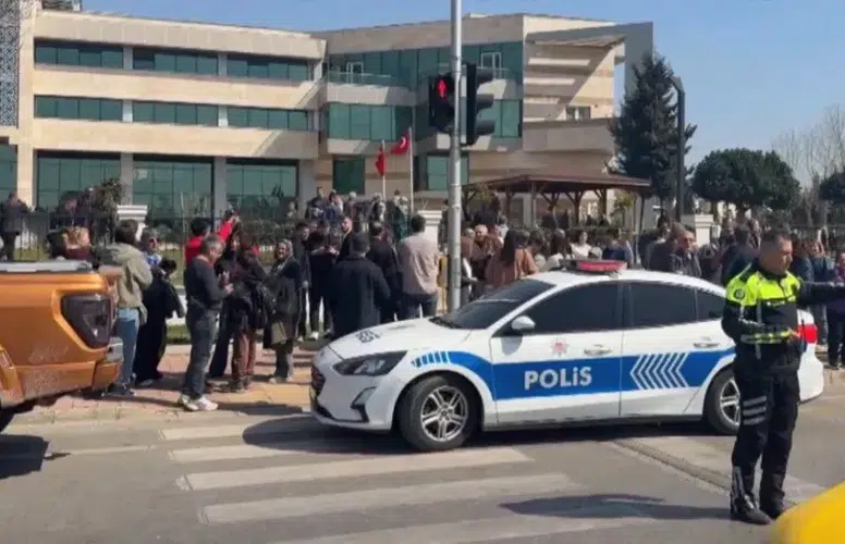 ANTALYA KEPEZ İLÇE MİLLİ EĞİTİM MÜDÜRLÜĞÜ'NDE SİLAH SESLERİ!