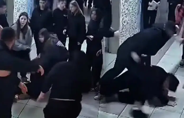 AVRUPA ŞAMPİYONU ESKİ MİLLİ HALTERCİ OKUL BASTI!