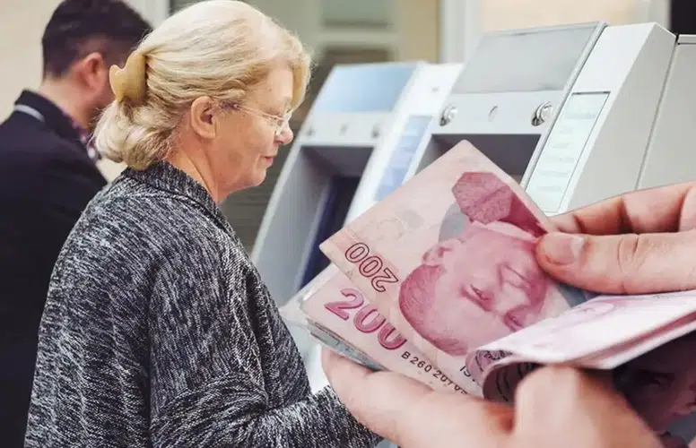 EMEKLİLERİN BAYRAM İKRAMİYESİNİN MİKTARI NE KADAR OLACAK?