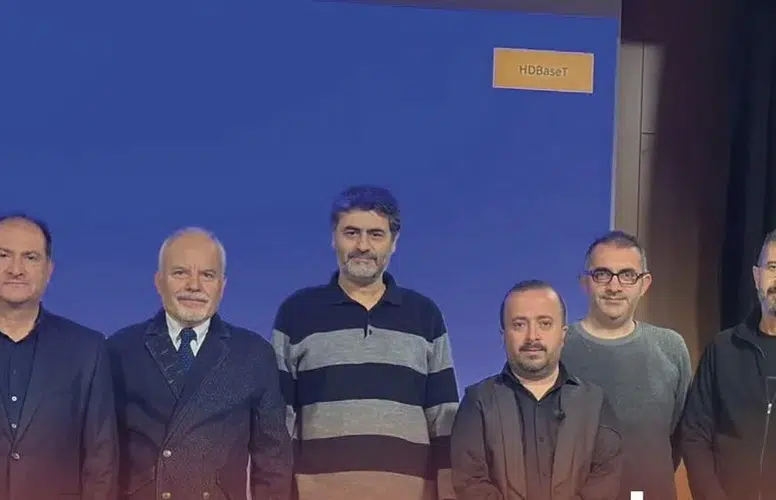 VAN’DA KUZEY KIBRIS ULUSAL TİYATRO BİLDİRİSİ OKUNDU!