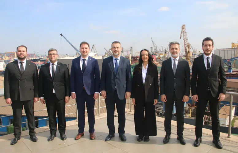 “BİR GEMİ MÜHENDİSİ BİR SANAYİ ORDUSUNU HAREKETE GEÇİRİR!"