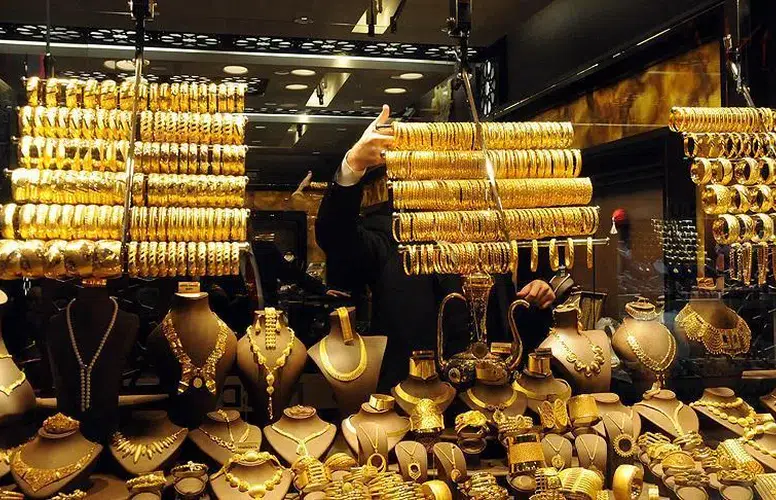 İRAN’IN KÖRFEZ ÜLKELERİNE SALDIRISI ALTIN FİYATLARINI YÜKSELTTİ!