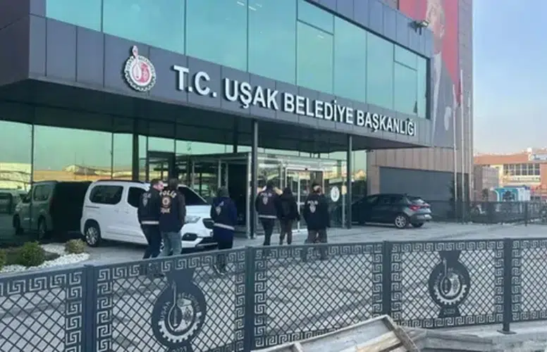 UŞAK BELEDİYESİ’NE İKİNCİ DALGA OPERASYONU YAPILDI!