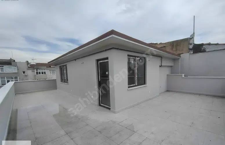 DÖRT KATLI APARTMANIN ÇATISINDAKİ 28 METREKARELİK DAİREYE 10 MİLYON TL!